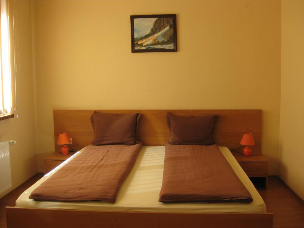 Family Hotel Veronika Девін Екстер'єр фото