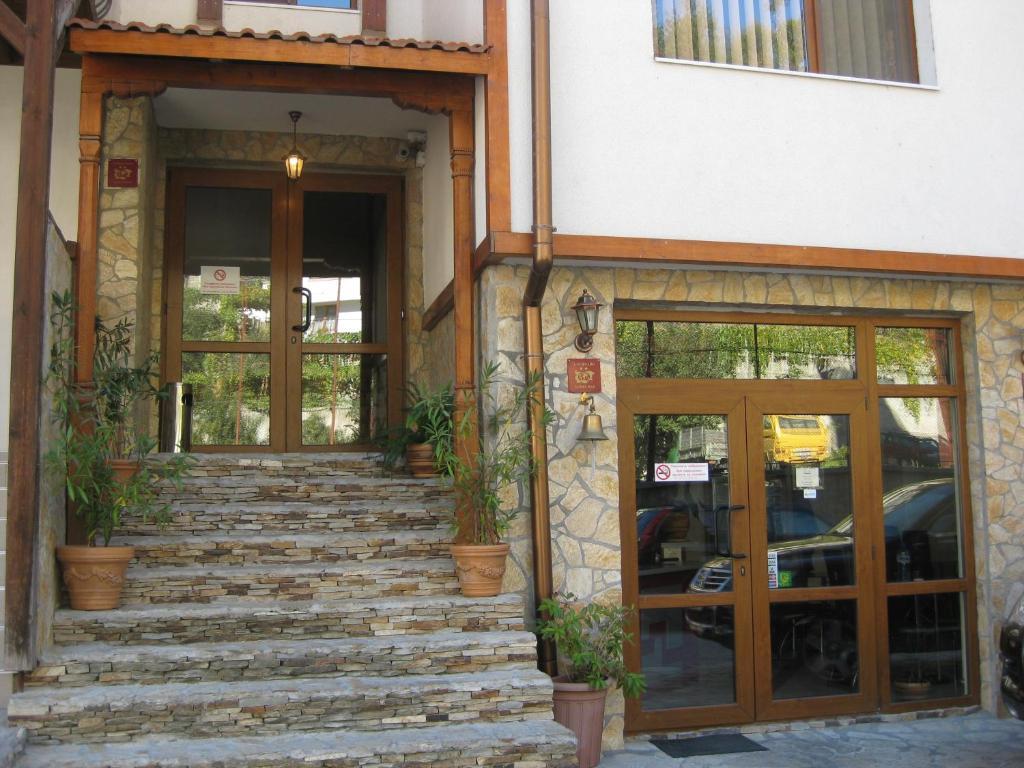 Family Hotel Veronika Девін Екстер'єр фото