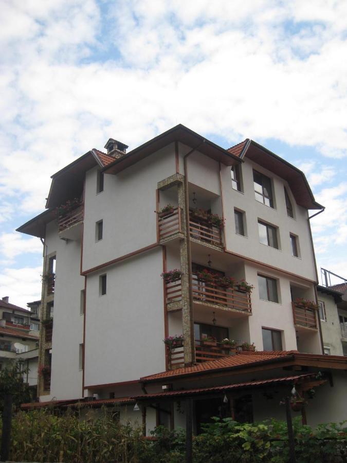 Family Hotel Veronika Девін Екстер'єр фото